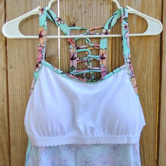 Ocean+Coast - Floral Tankini Swim Top - Picture 10 of 16